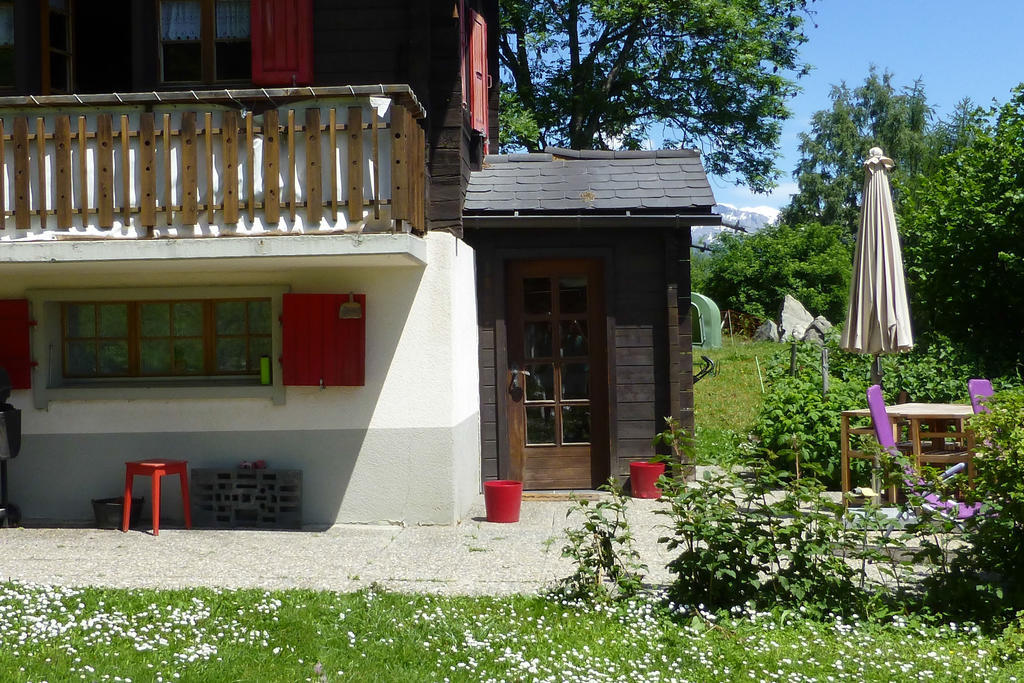 B&B Les Biolleys Vex Exterior photo